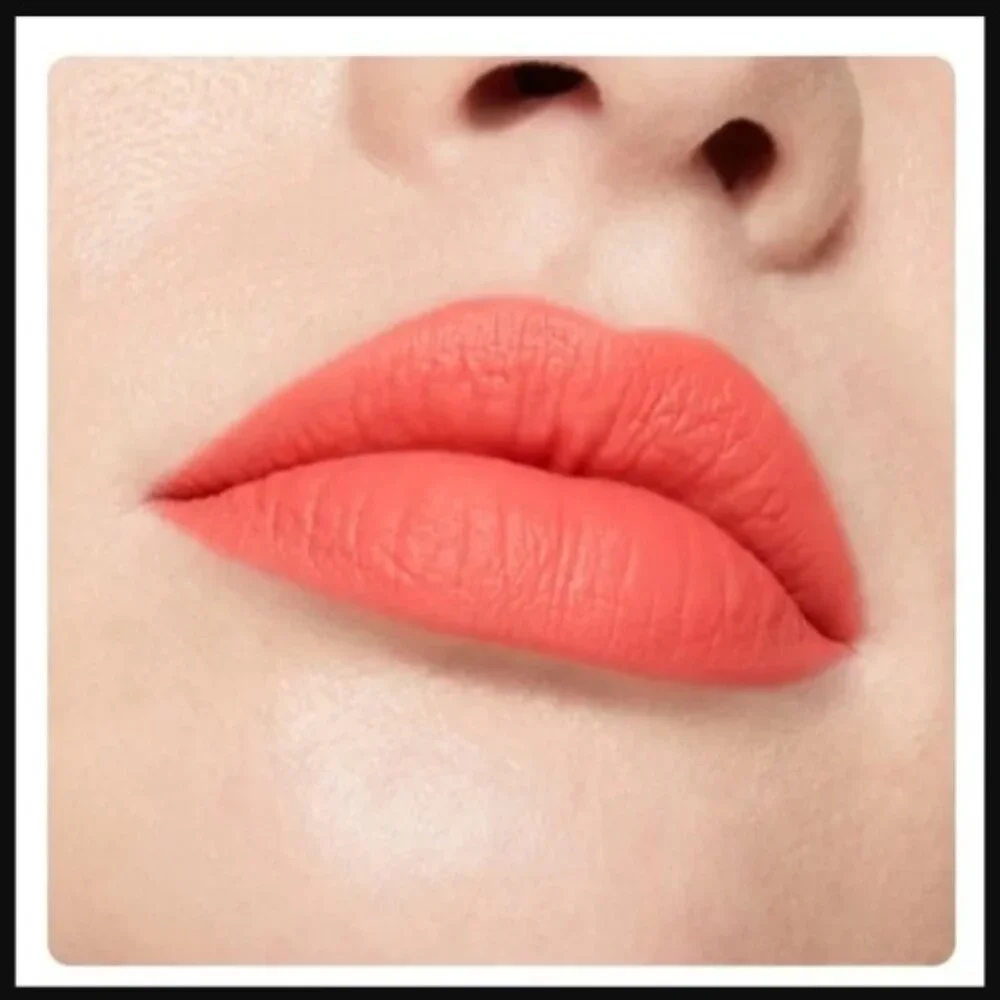 Kylie Cosmetics Matte Lipstick color 209 Summer Somewhere NIB